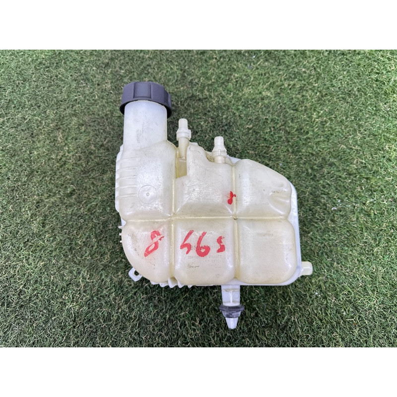 Бачок розширювальний (система охолодження) BMW X1 F48 2016 2.0 17137617362