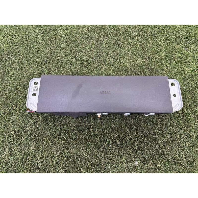Airbag колін (airbag / безпека) BMW X1 F48 2018 2.0 72129296979