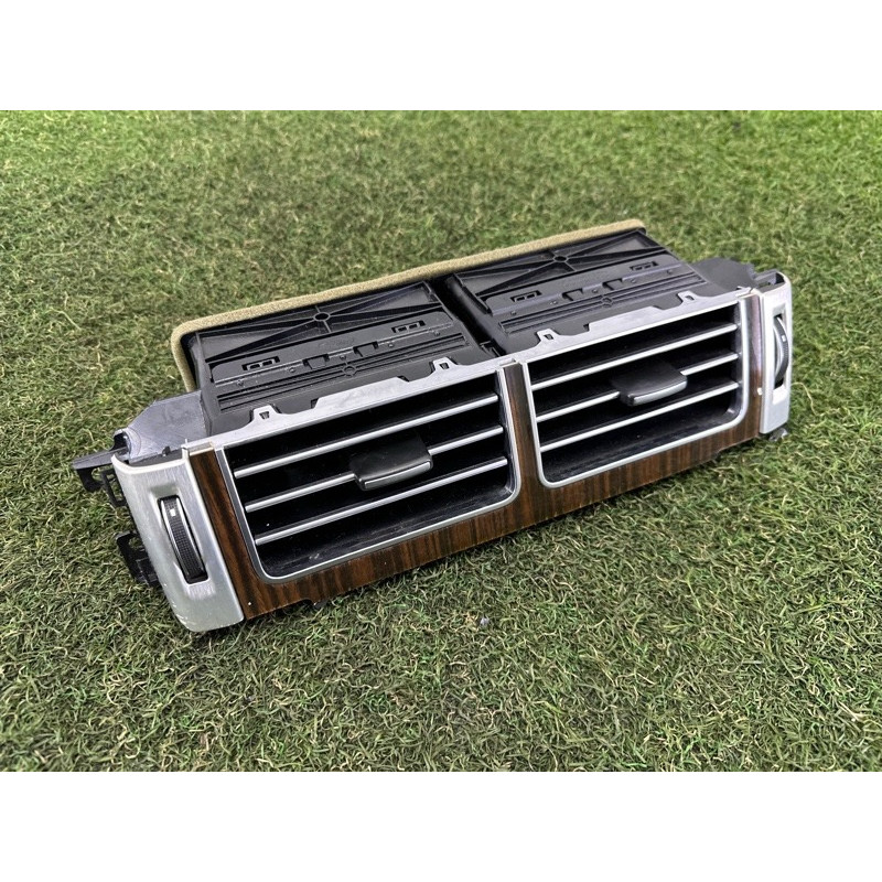 Дефлектор повітроводу (салон) LAND ROVER Range Rover L405 2014 5.0 LR055740