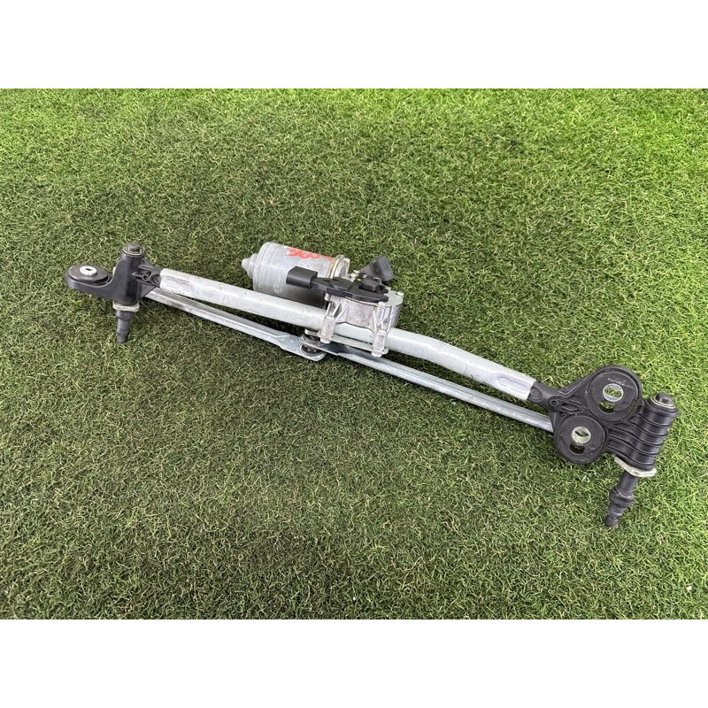 Трапеція склоочисників (кузов і елементи) BMW X5 E70 2011 3.0 61617200510