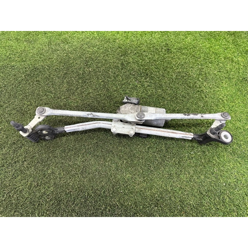 Трапеція склоочисників (кузов і елементи) BMW X5 E70 2011 3.0 61617200510