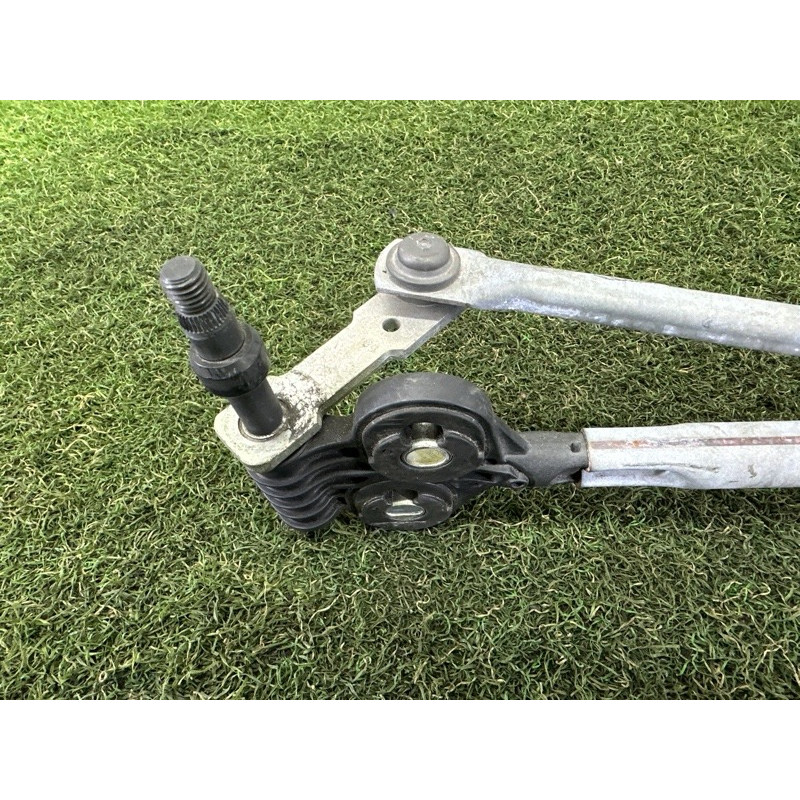 Трапеція склоочисників (кузов і елементи) BMW X5 E70 2011 3.0 61617200510