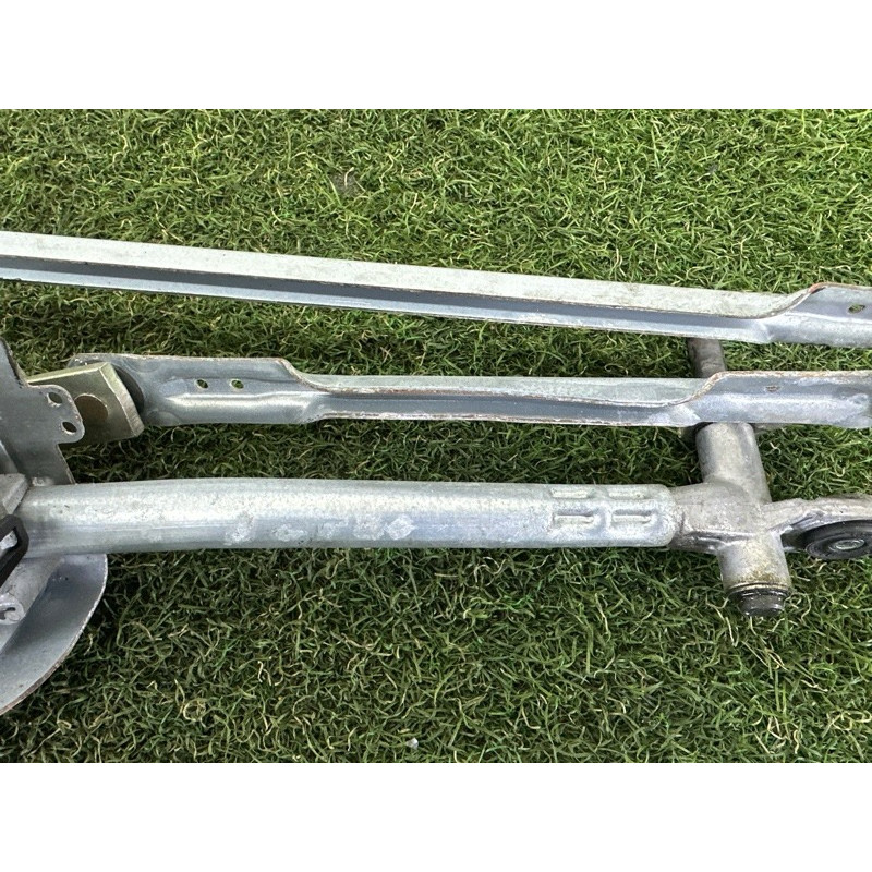 Трапеція склоочисників (кузов і елементи) BMW X1 F48 2016 2.0 61615A36E69
