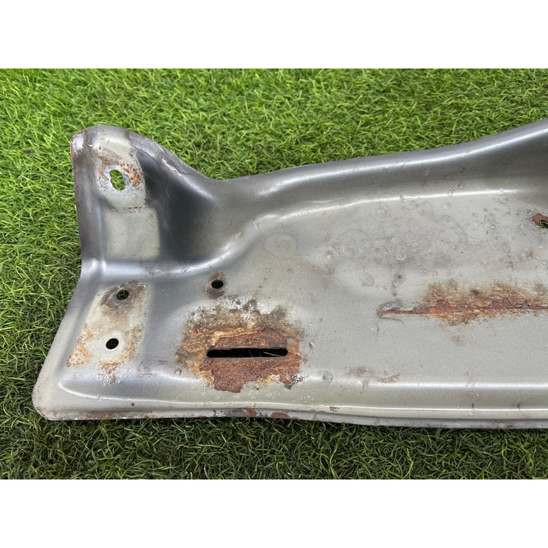 Планка передней панели (кузов и элементы) Volkswagen Amarok Not specified 2.0 2H0805563E