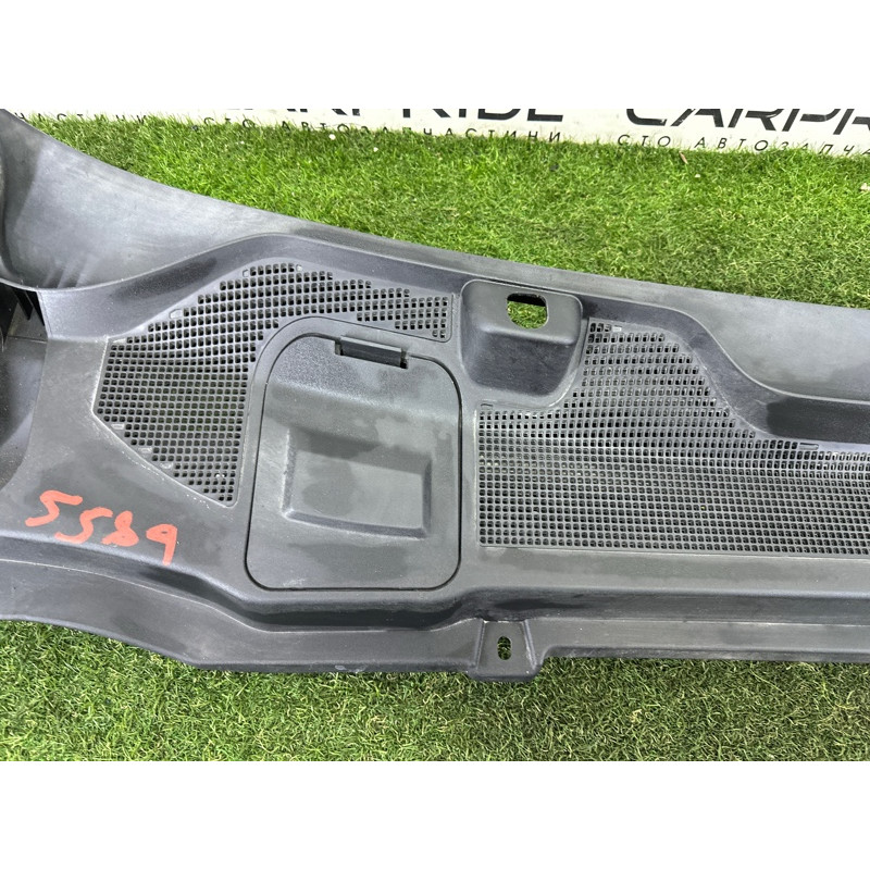 Жабо (кузов и элементы) LAND ROVER Discovery Sport L550 2016 2.0 LR078289