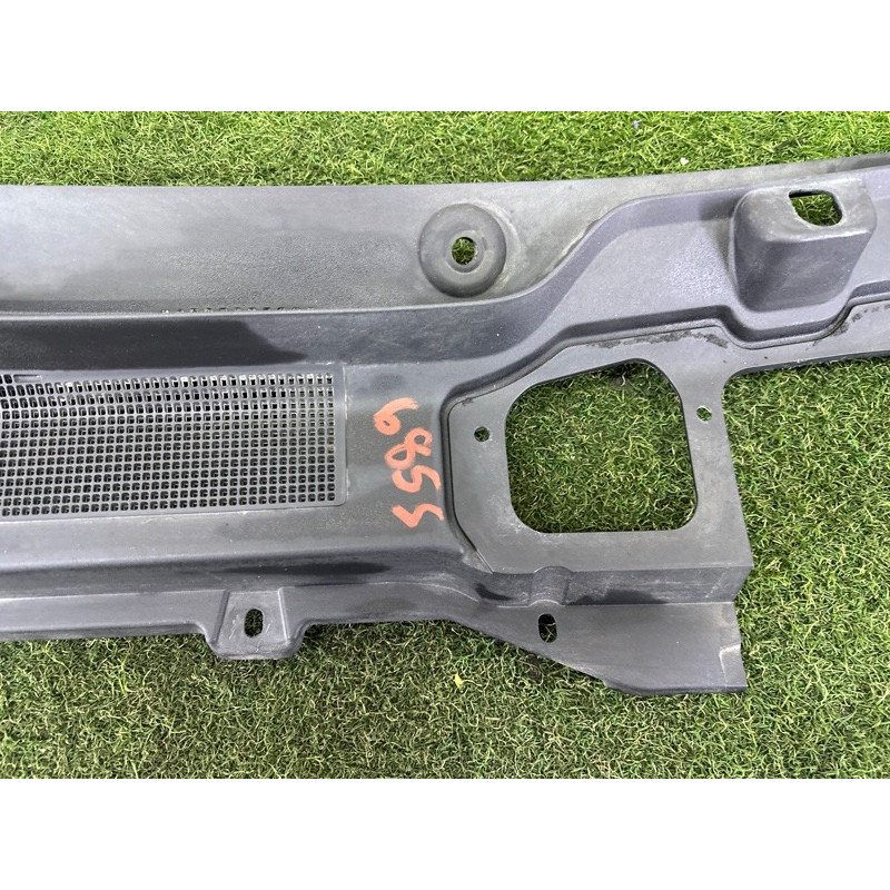 Жабо (кузов и элементы) LAND ROVER Discovery Sport L550 2016 2.0 LR078289