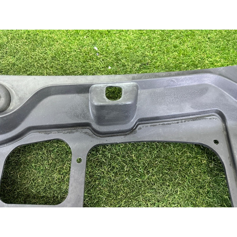 Жабо (кузов и элементы) LAND ROVER Discovery Sport L550 2016 2.0 LR078289