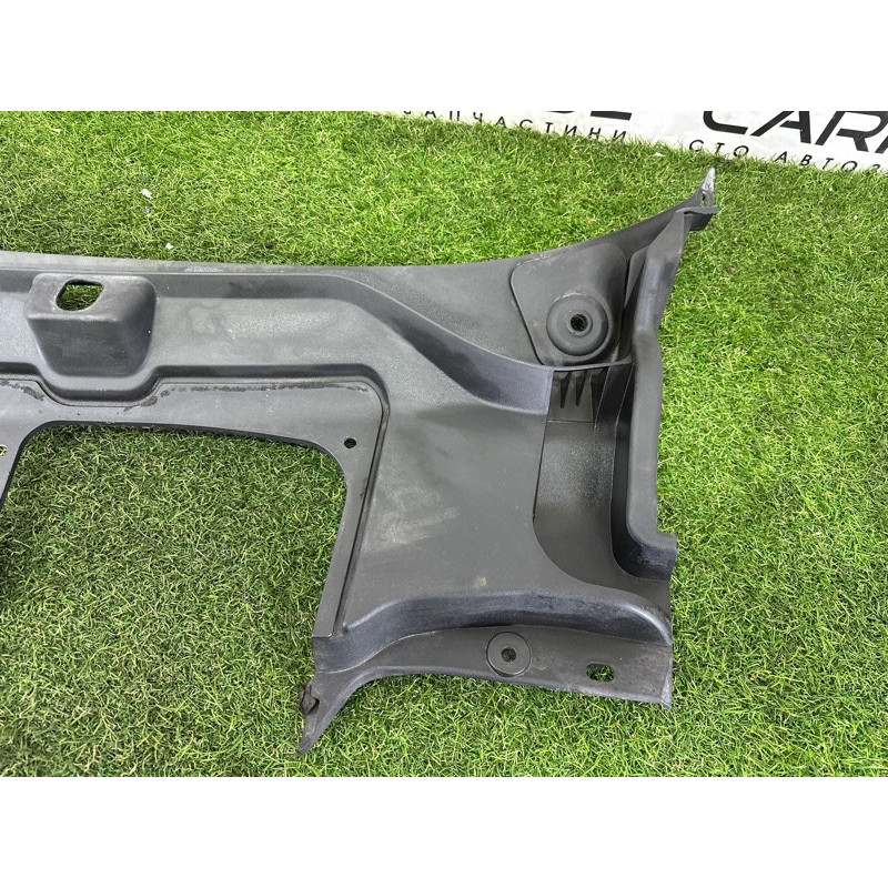 Жабо (кузов и элементы) LAND ROVER Discovery Sport L550 2016 2.0 LR078289