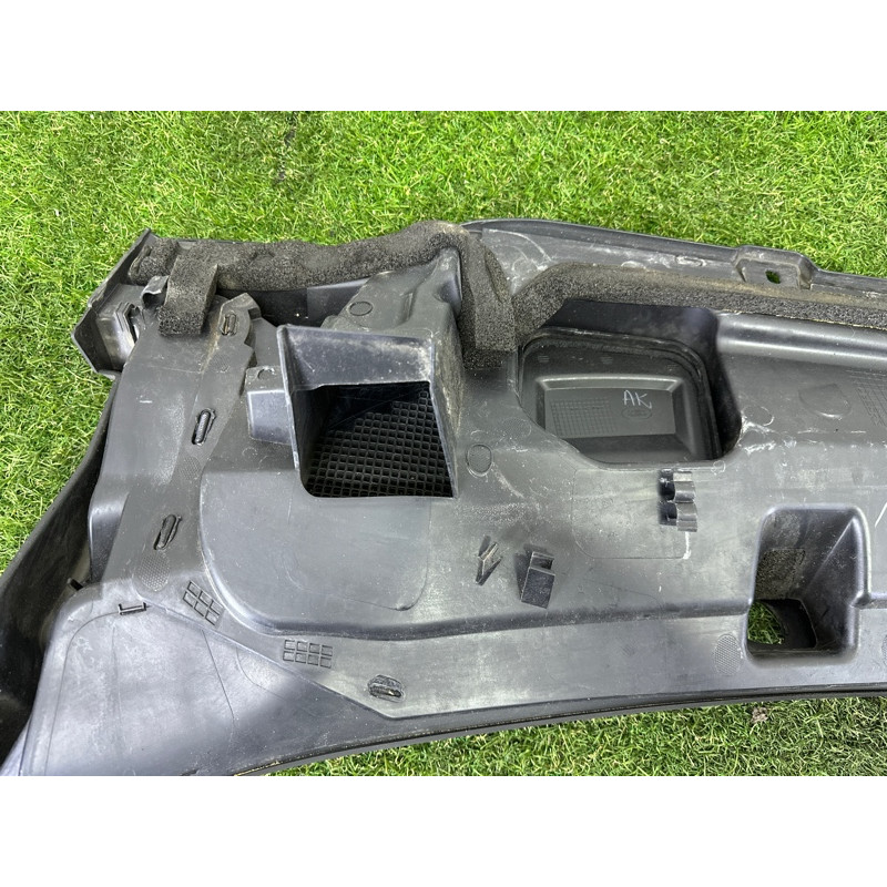 Жабо (кузов и элементы) LAND ROVER Discovery Sport L550 2016 2.0 LR078289