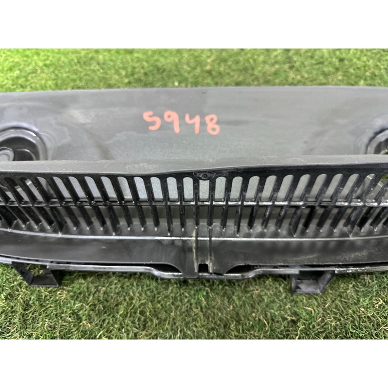 Жабо (кузов и элементы) BMW X1 F48 2016 2.0 51717350591
