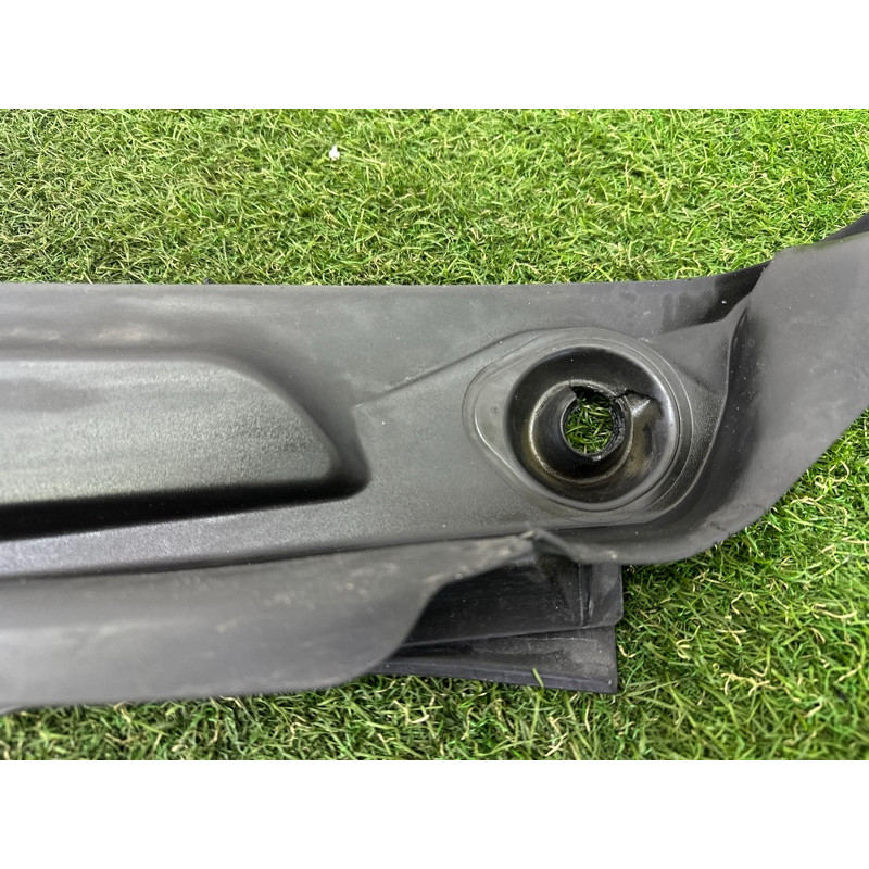 Жабо (кузов и элементы) BMW X1 F48 2016 2.0 51717350591