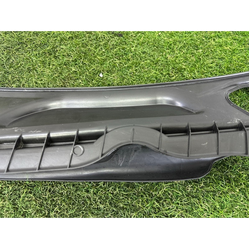 Жабо (кузов и элементы) BMW X1 F48 2016 2.0 51717350591