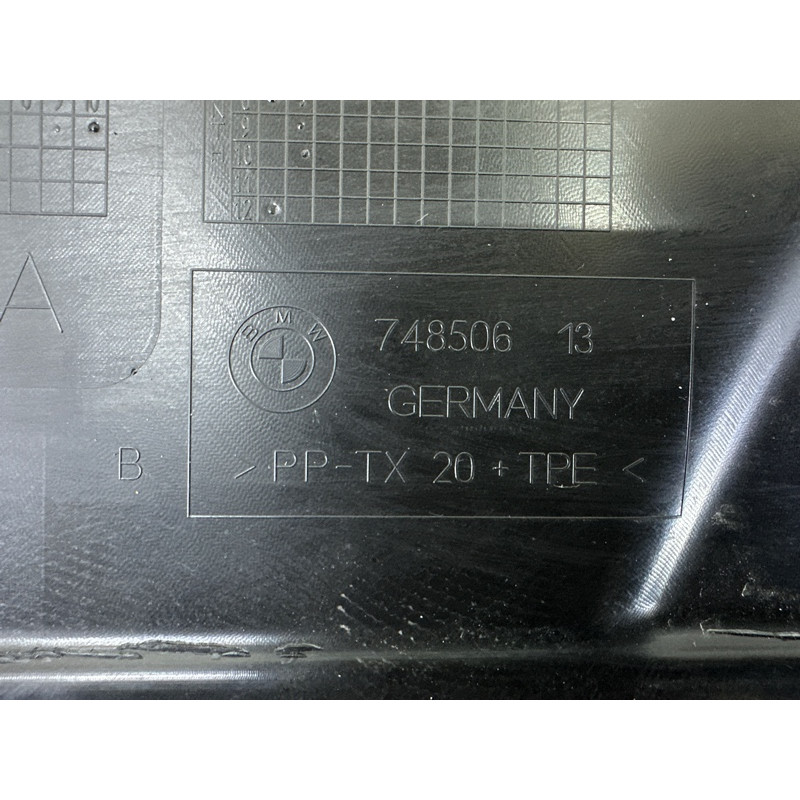 Жабо (кузов и элементы) BMW X1 F48 2016 2.0 51717350591