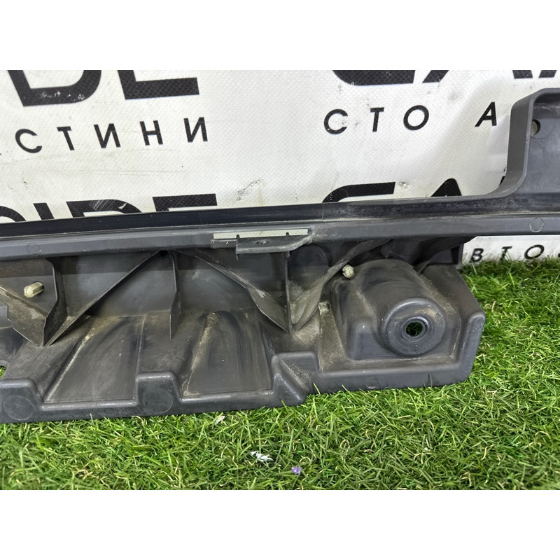 Крепление бампера (кузов и элементы) LAND ROVER Range Rover L405 2014 5.0 LR037923