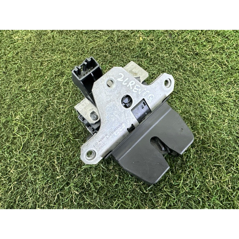 Замок багажника (кузов и элементы) LAND ROVER Range Rover Evoque L538 2015 2.0 LR071193