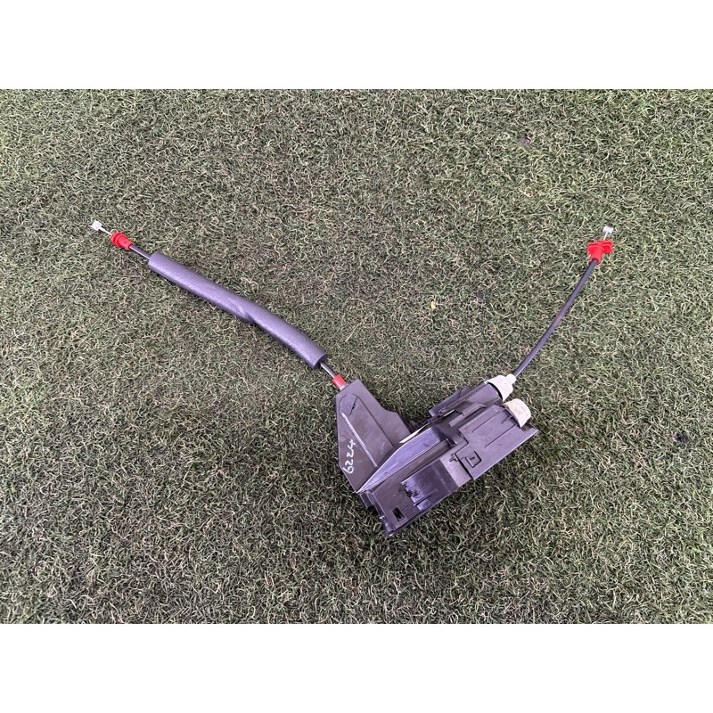 Замок дверей (кузов и элементы) LAND ROVER Discovery Sport L550 2016 2.0 LR070433
