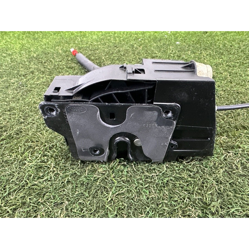 Замок дверей (кузов и элементы) LAND ROVER Discovery Sport L550 2016 2.0 LR070433