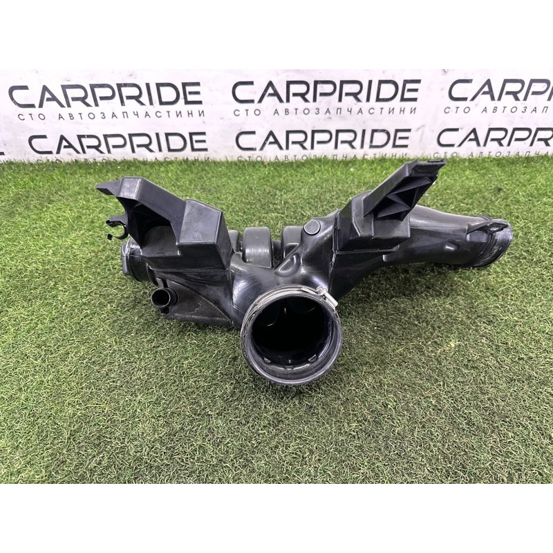 Повітряний резонатор (впускная система) LAND ROVER Range Rover L405 2014 5.0 LR041246