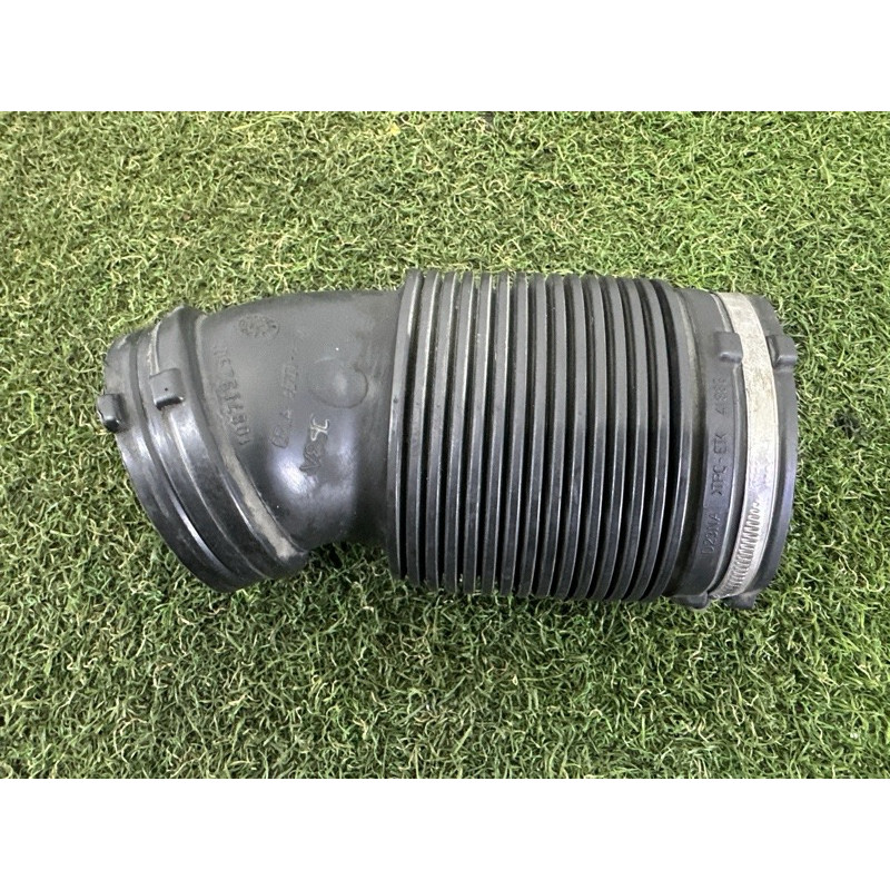 Патрубок воздушного фильтра (впускная система) LAND ROVER Range Rover L405 2014 5.0 LR036433