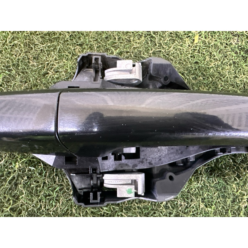 Ручка двері зовнішня (кузов и элементы) LAND ROVER Discovery Sport L550 2016 2.0 LR061201