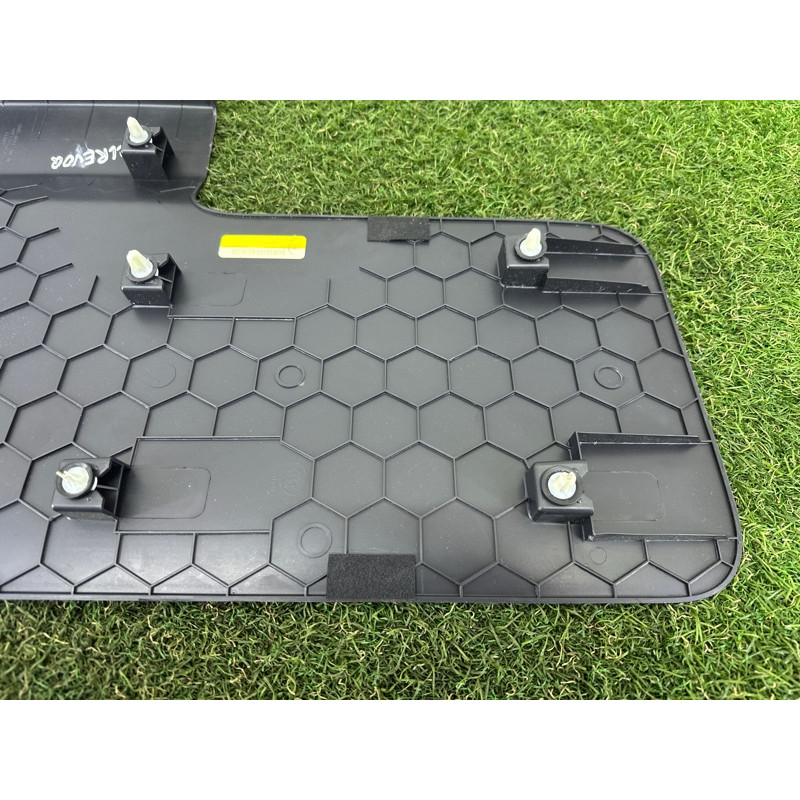 Накладка крышки багажника (кузов и элементы) LAND ROVER Range Rover Evoque L538 2015 2.0 LR072351