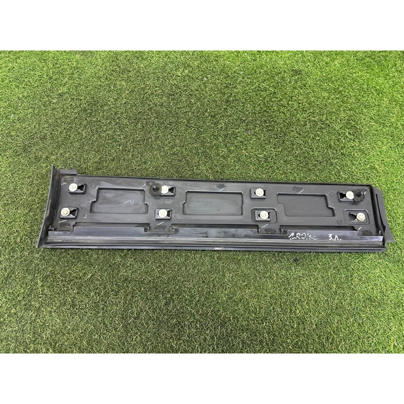 Накладка двери внешняя (кузов и элементы) LAND ROVER Discovery Sport L550 2016 2.0 LR073085