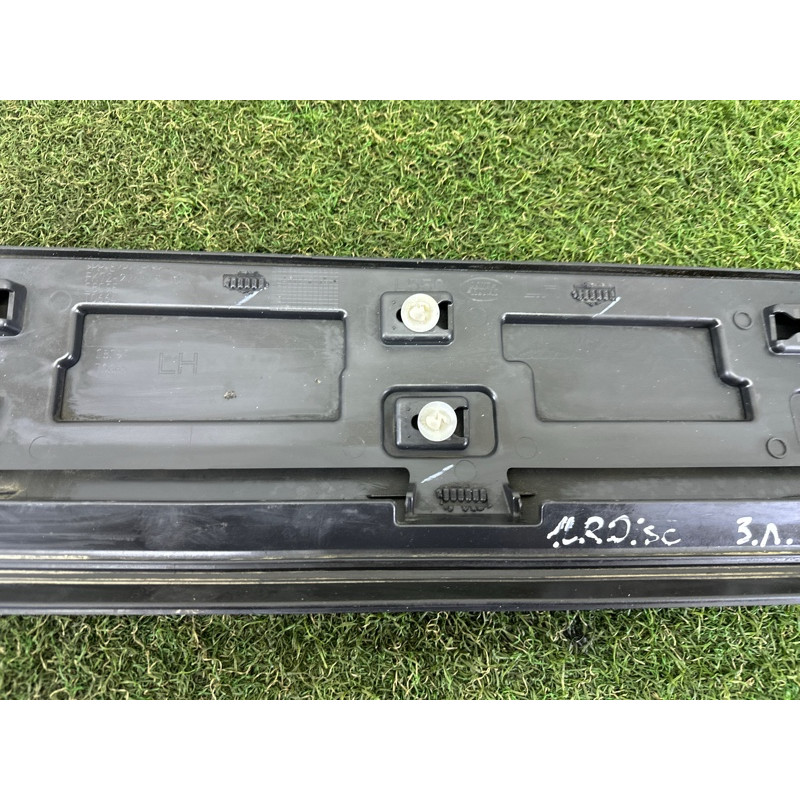 Накладка двери внешняя (кузов и элементы) LAND ROVER Discovery Sport L550 2016 2.0 LR073085