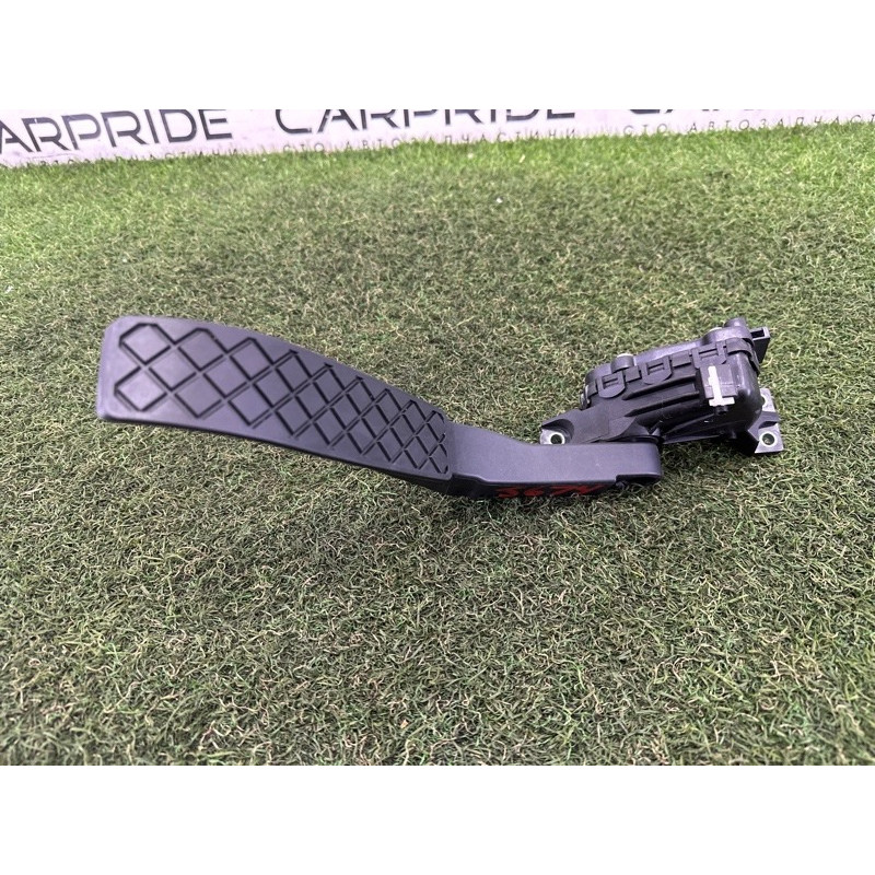 Педаль газа (электрика двигателя) AUDI Q7 4L 2015 3.0 CNRB 7L0723507D