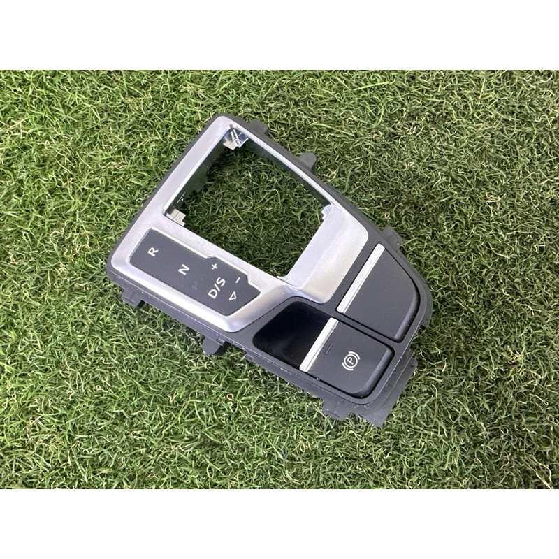 Рамка АКПП (салон) AUDI Q5 FY 2020 2.0 DJYA 80B713111CMNC