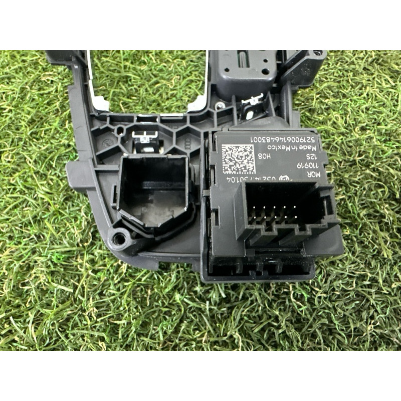Рамка АКПП (салон) AUDI Q5 FY 2020 2.0 DJYA 80B713111CMNC