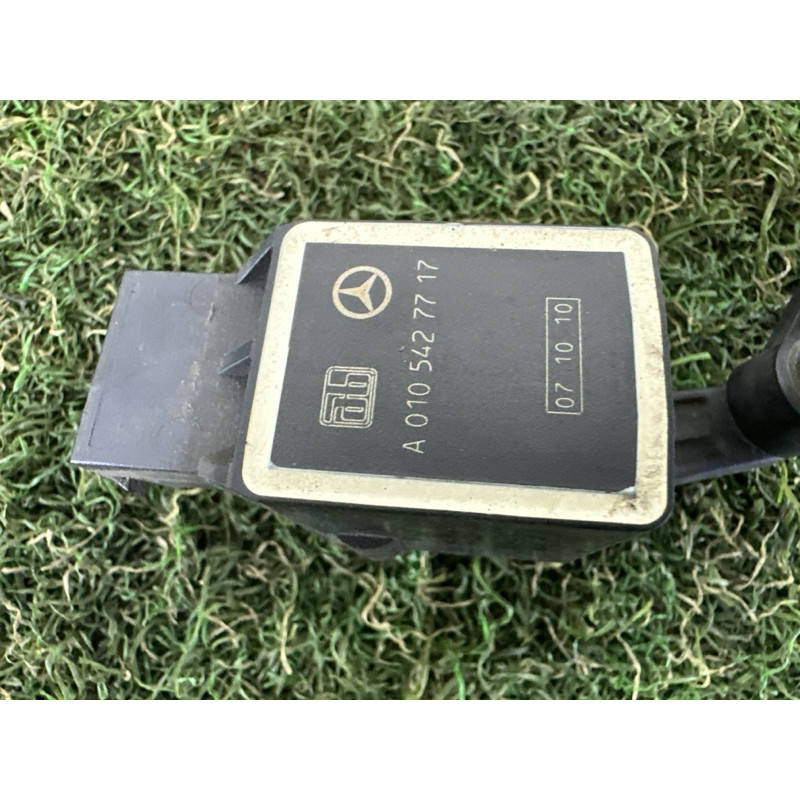 Датчик положения кузова (электрика / датчики) Mercedes-Benz GL X164 2011 3.0 A0105427717