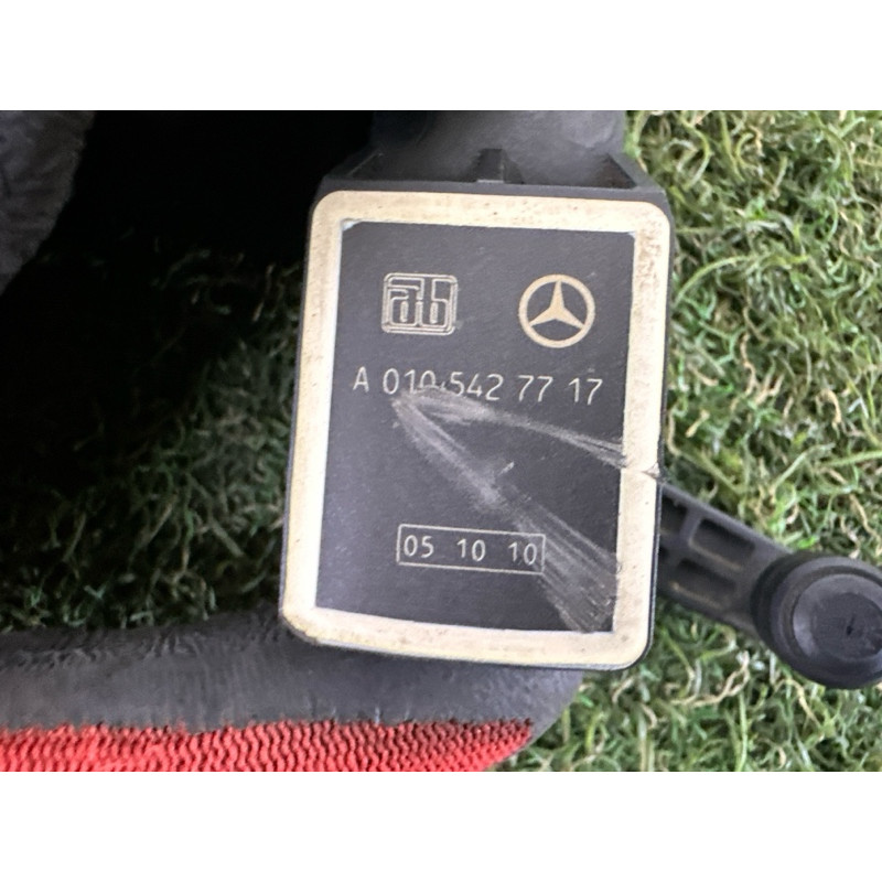 Датчик положення кузова (електрика / датчики) Mercedes-Benz GL X164 2011 3.0 A0105427717