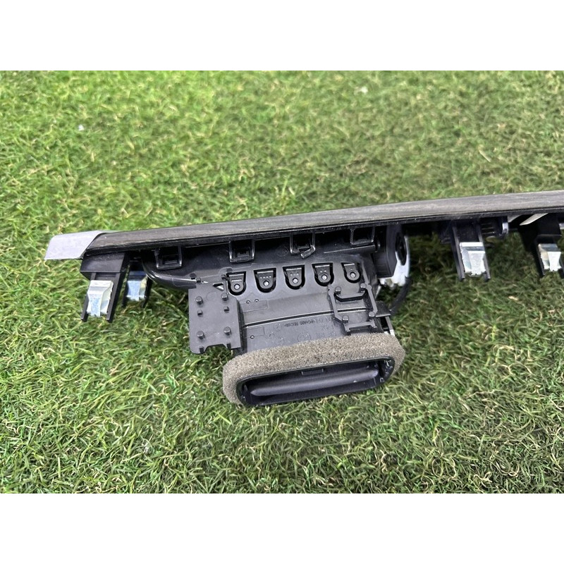 Декоративная накладка торпедо (салон) BMW X1 F48 2018 2.0 51459347745