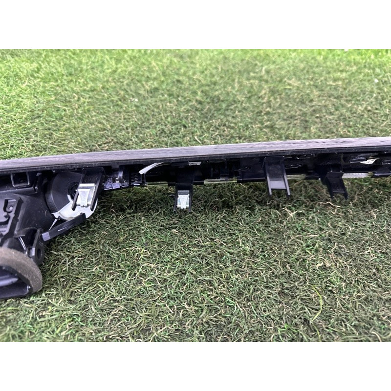 Декоративная накладка торпедо (салон) BMW X1 F48 2018 2.0 51459347745