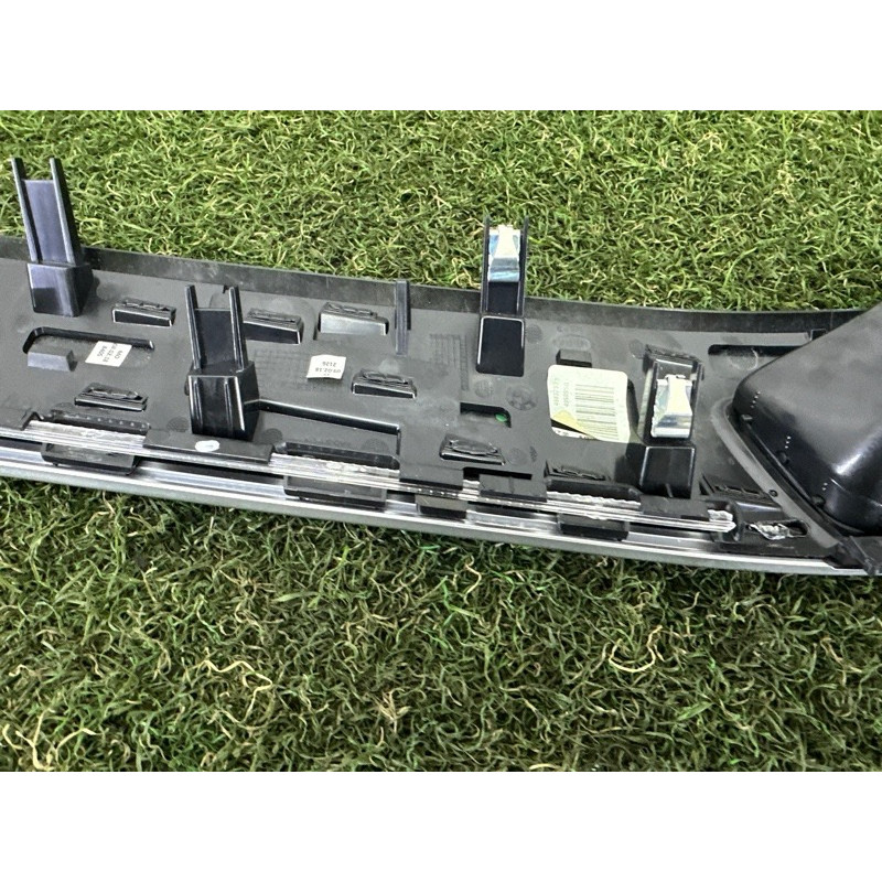 Декоративная накладка торпедо (салон) BMW X1 F48 2018 2.0 51459347745