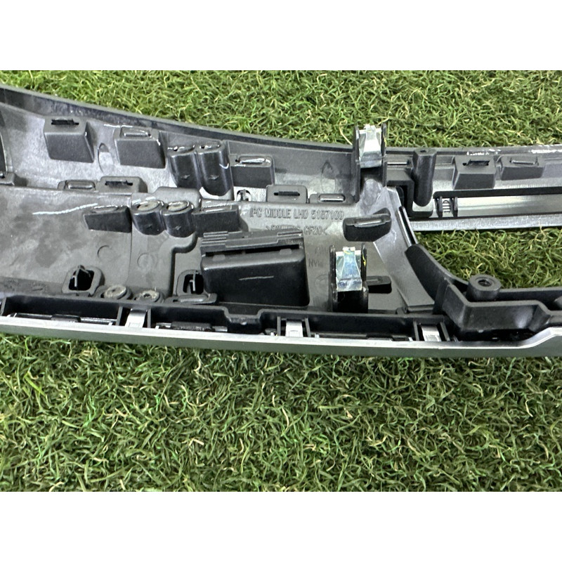 Декоративная накладка торпедо (салон) BMW X5 F15 2015 3.0 51459270476