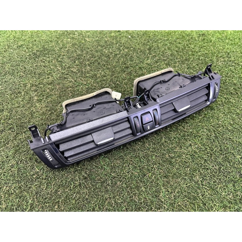Центральный дефлектор салона (салон) BMW X5 F15 2015 3.0 64229252648