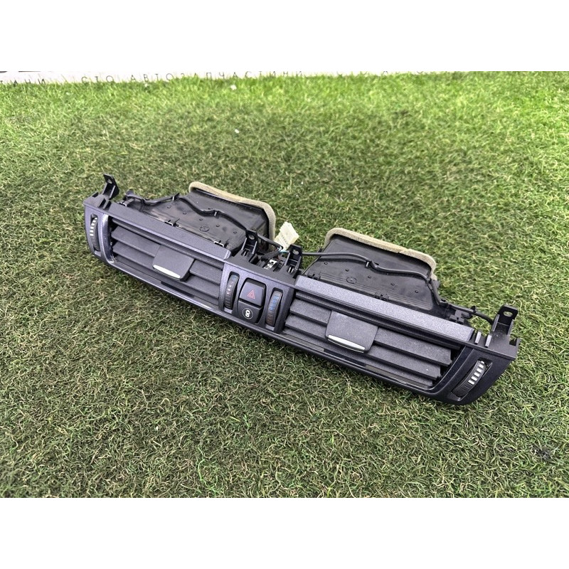 Центральный дефлектор салона (салон) BMW X5 F15 2015 3.0 64229252648