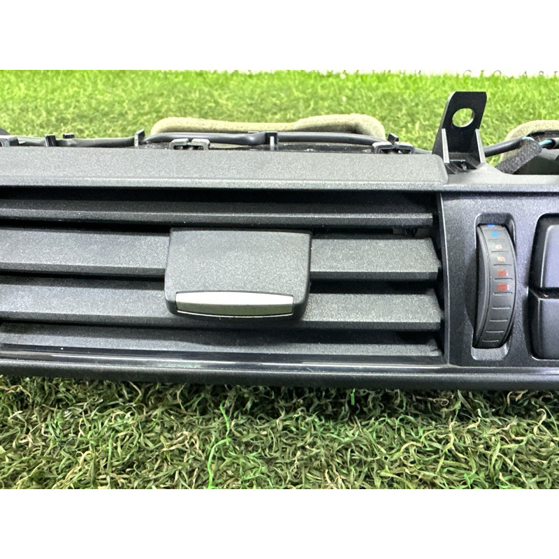 Центральный дефлектор салона (салон) BMW X5 F15 2015 3.0 64229252648