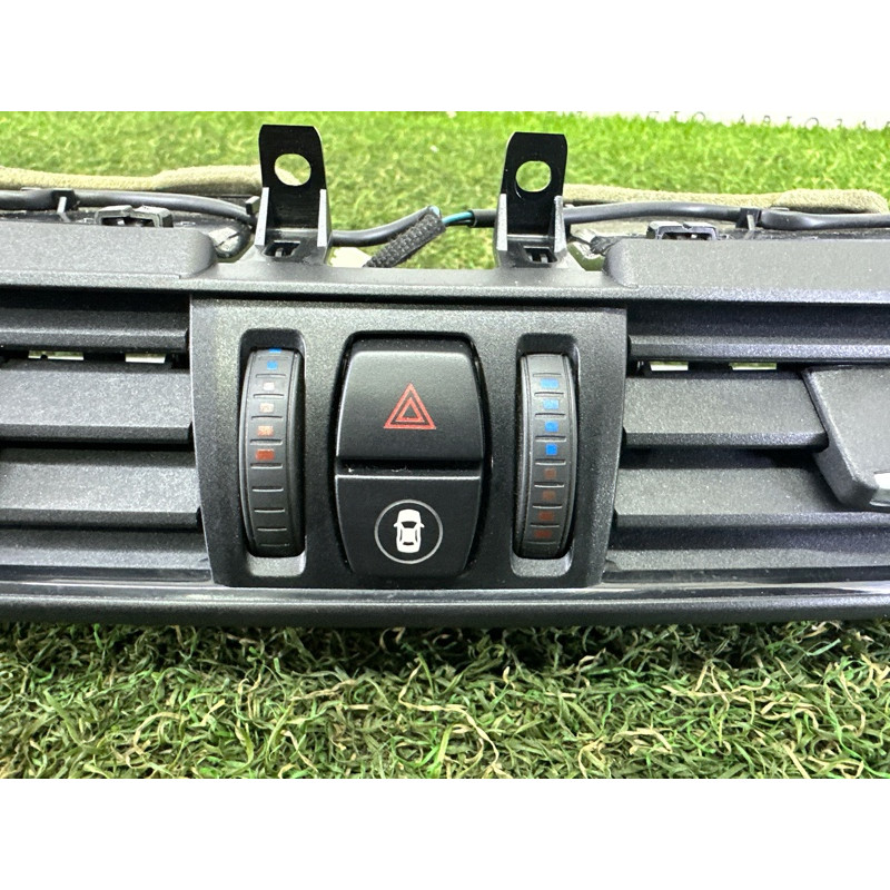 Центральный дефлектор салона (салон) BMW X5 F15 2015 3.0 64229252648