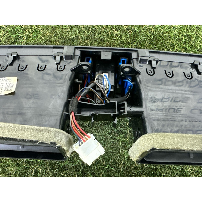 Центральный дефлектор салона (салон) BMW X5 F15 2015 3.0 64229252648