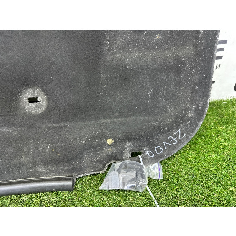 Шумоізоляція капота (кузов и элементы) LAND ROVER Range Rover Evoque L538 2015 2.0 LR066534