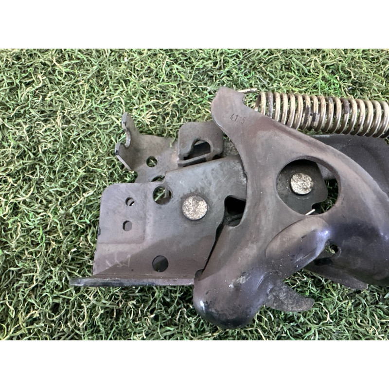 Замок капота (кузов і елементи) BMW X1 F48 2016 2.0 51237431370