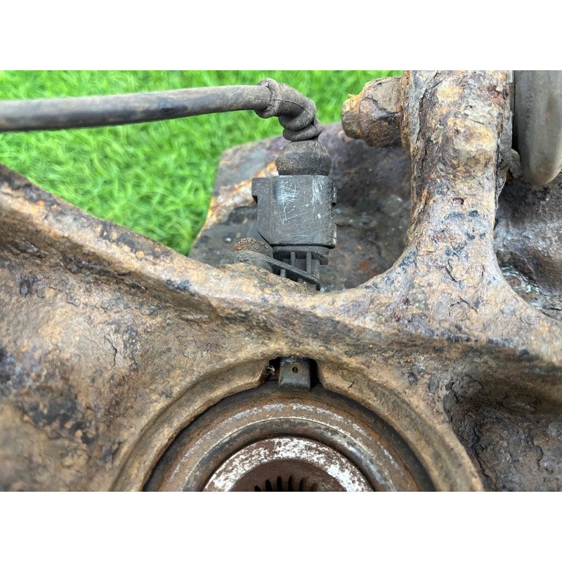 Поворотний кулак (підвіска) Volkswagen Amarok Not specified 2.0 2H0407258J