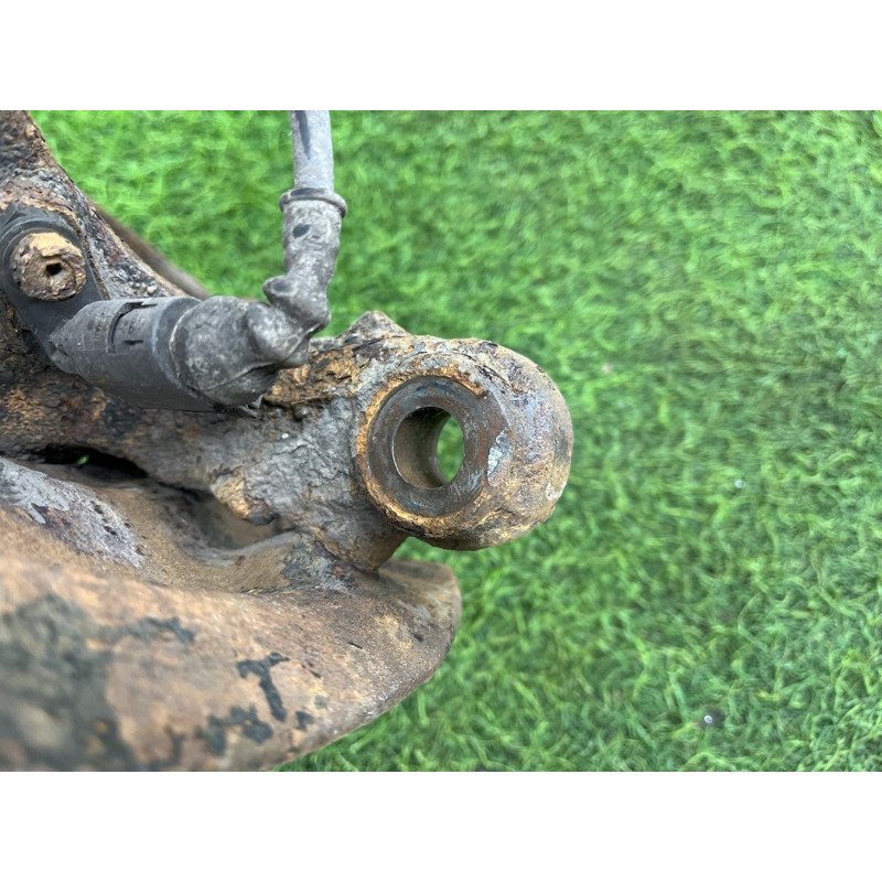 Поворотный кулак (подвеска) Volkswagen Amarok Not specified 2.0 2H0407257H