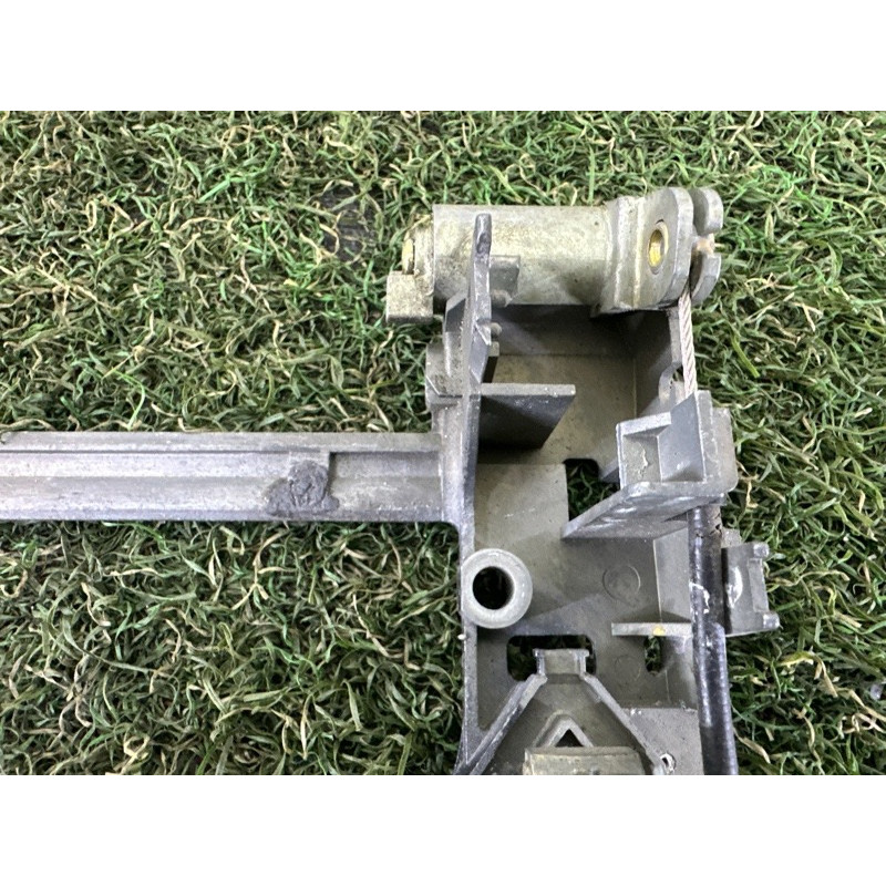 Кронштейн ручки дверей (кузов і елементи) BMW 7-series E38 51218245344