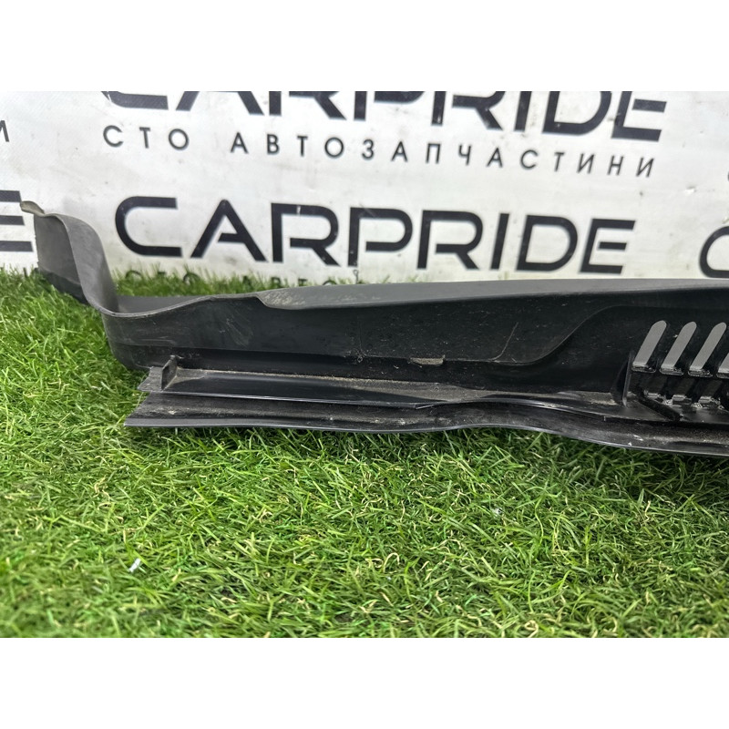 Жабо (кузов і елементи) BMW X1 F48 2018 2.0 51717350591