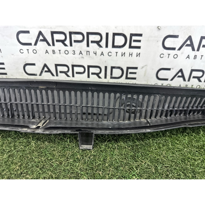 Жабо (кузов і елементи) BMW X1 F48 2018 2.0 51717350591