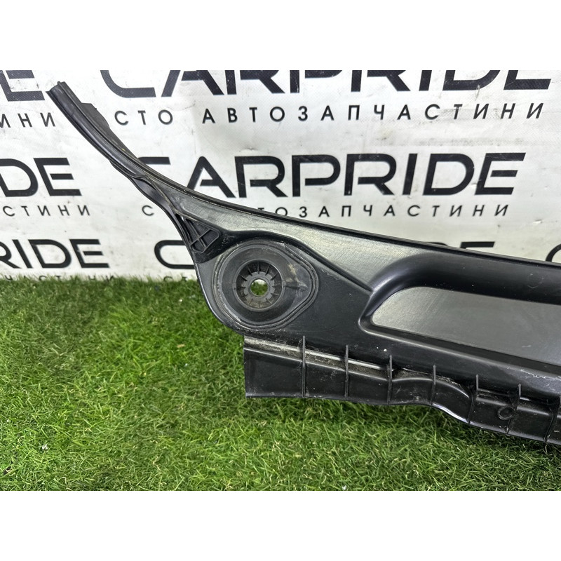 Жабо (кузов і елементи) BMW X1 F48 2018 2.0 51717350591