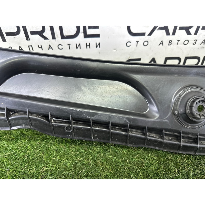 Жабо (кузов і елементи) BMW X1 F48 2018 2.0 51717350591